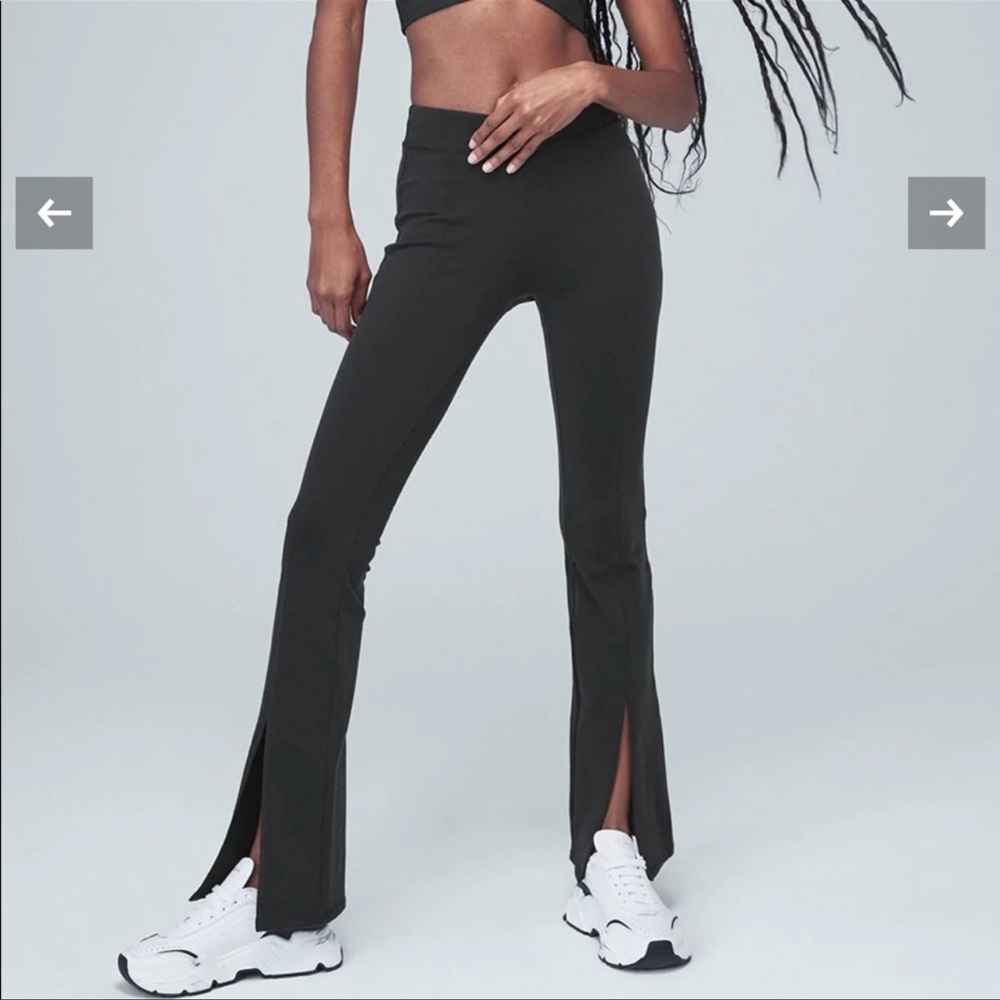ALO Yoga Airbrush High Waist Flutter Flare leggings